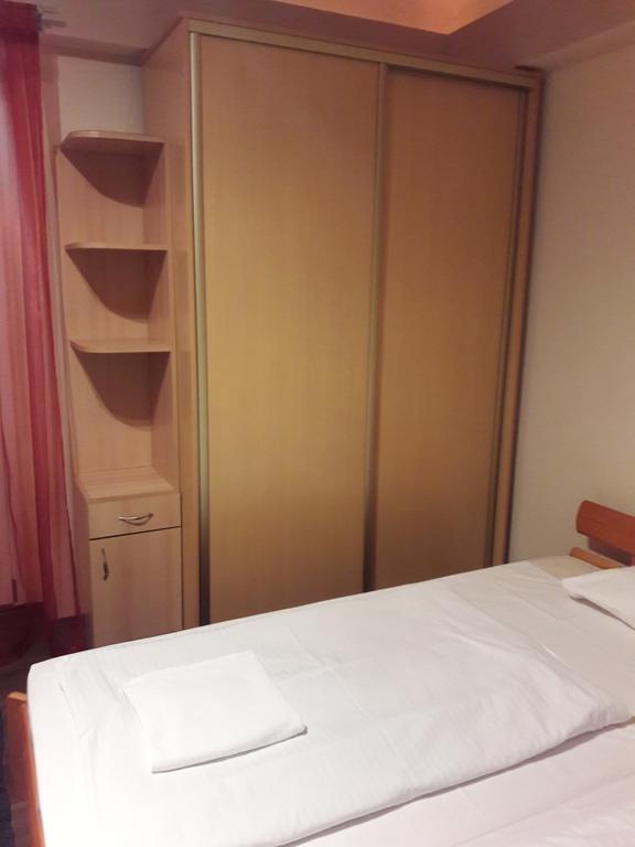 Home Apartman Debrecen Exterior foto
